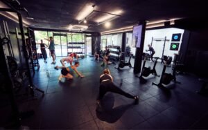 Mengoptimalkan Kesehatan dan Kebugaran: Panduan Lengkap untuk Fitness & Gym