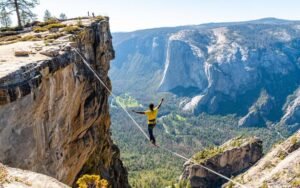 Daftar Olahraga Ekstrem Paling Berbahaya: Menguji Batas Nyali dan Ketahanan