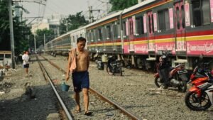 Mengapa Faktor Sosial Ekonomi Berperan Penting dalam Kehidupan Masyarakat?