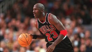 Michael Jordan: Ikon, Revolusioner, dan Warisan Abadi di Dunia Basket